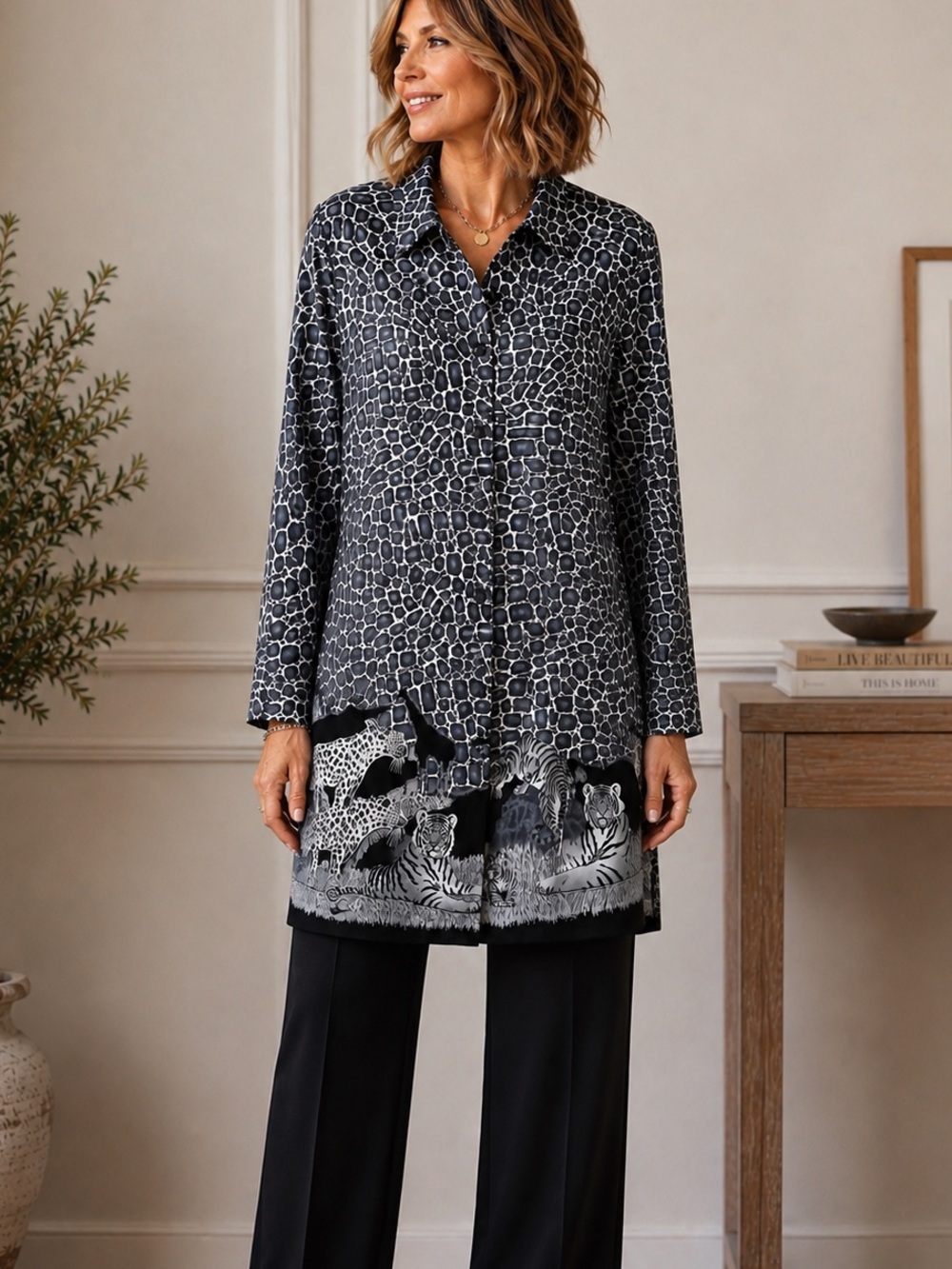 Whirlaway Frocks Safari Animal Print Button Front Tunic Blouse Gray Sz L Vintage